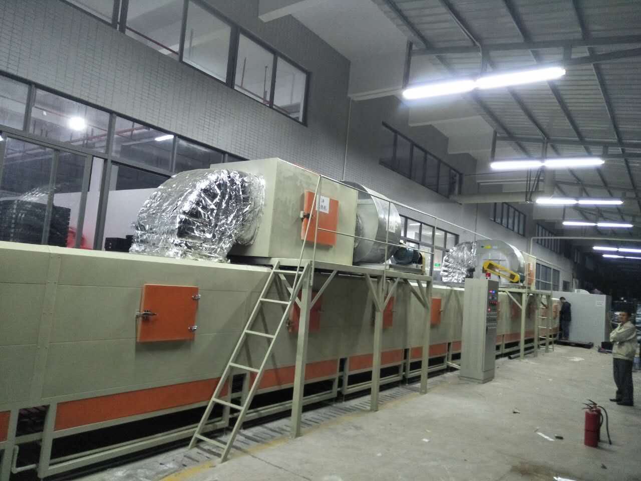 熱烈慶祝TCL大型清洗烘干線投入使用！優(yōu)質(zhì)設備、領先制造！